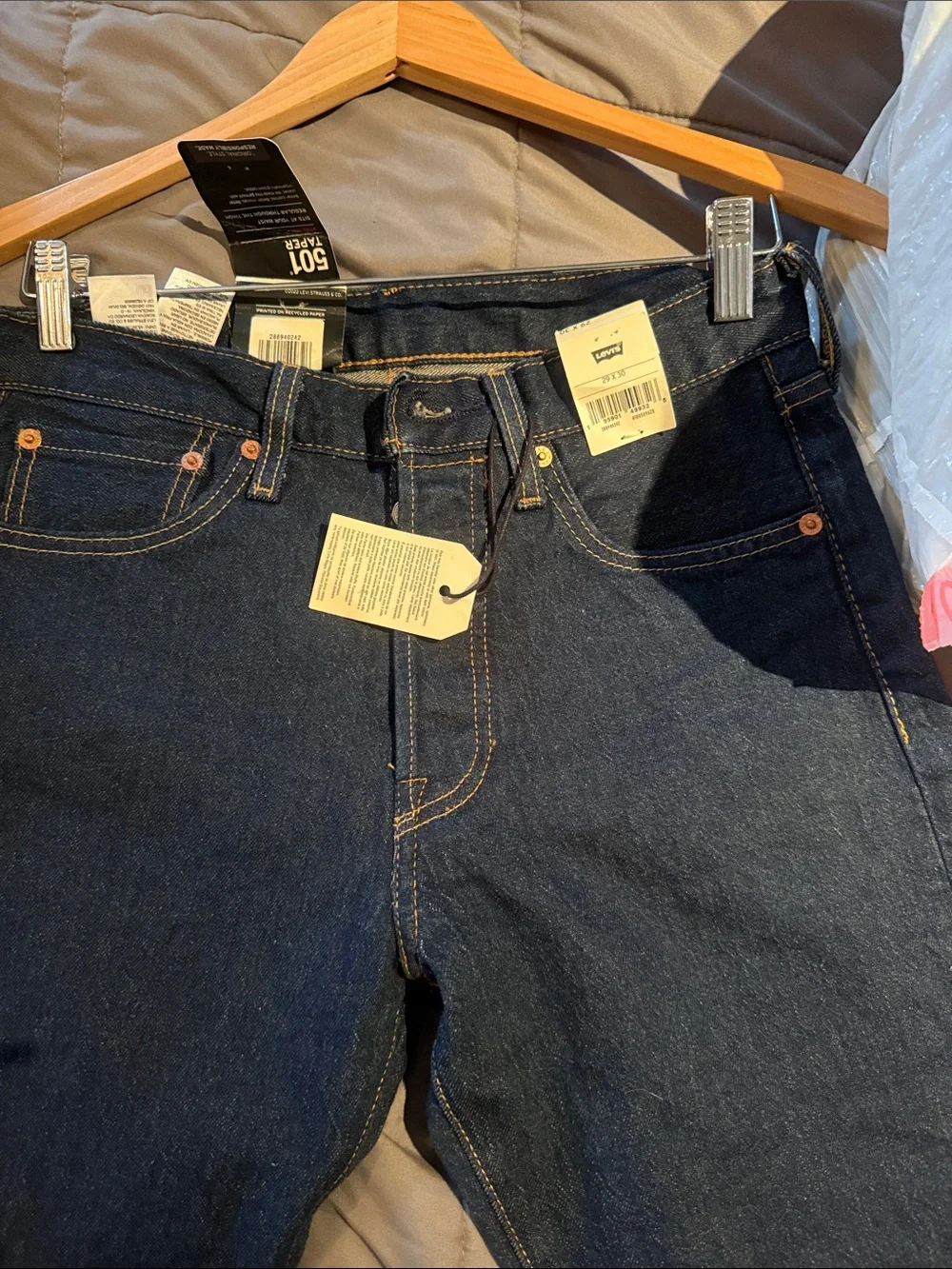 Levis straight leg